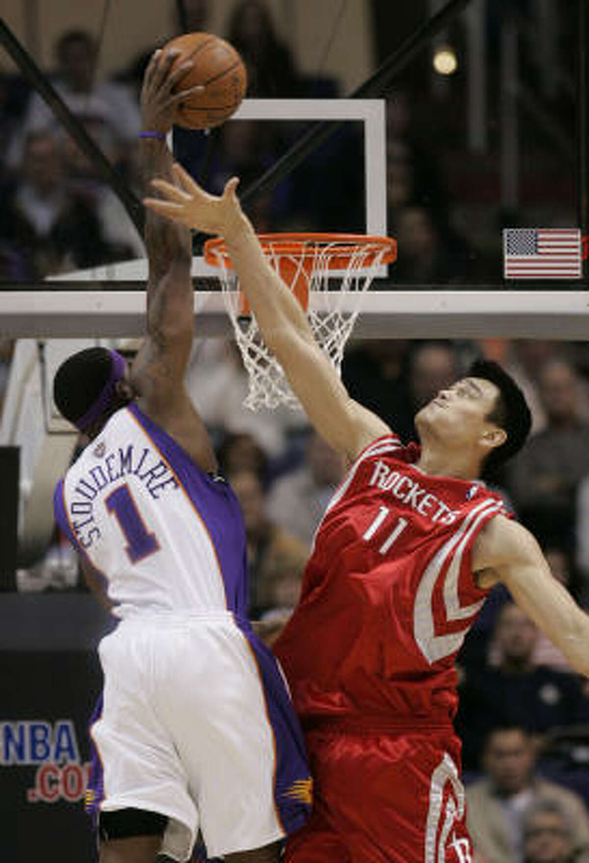 yao ming dunking without jumping