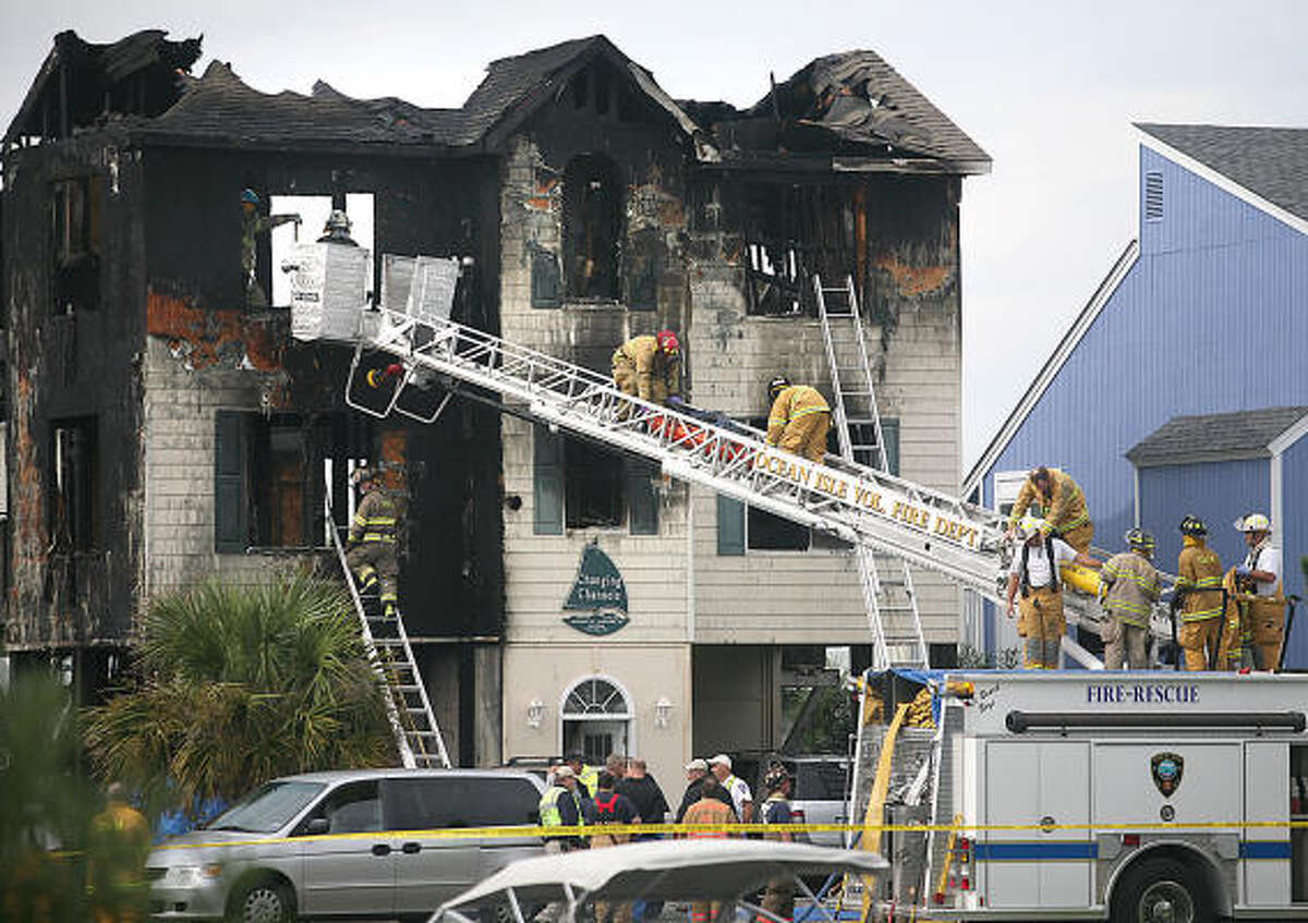 Deadly fire claims 7 college students