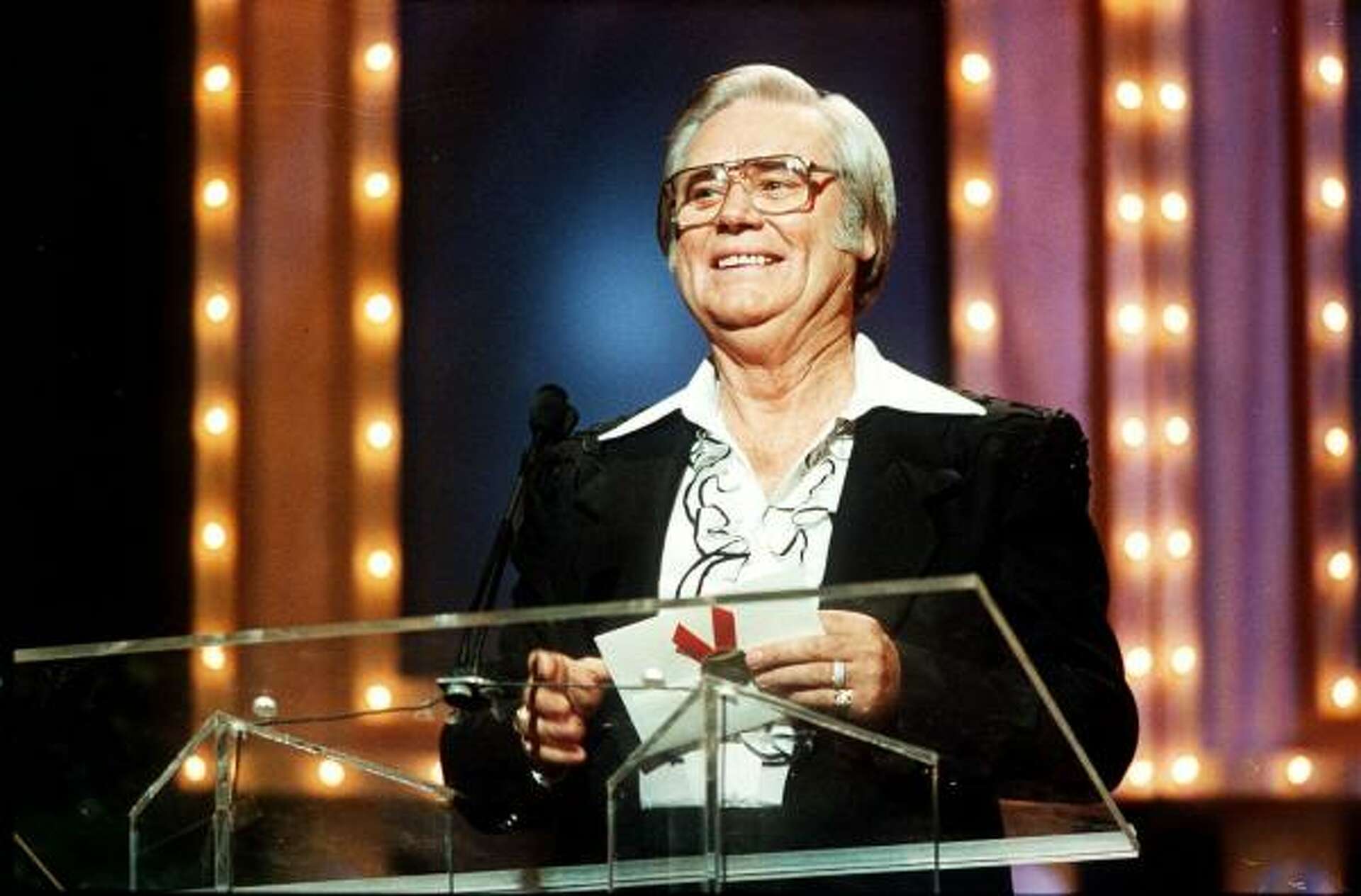 Country legend George Jones dies at 81
