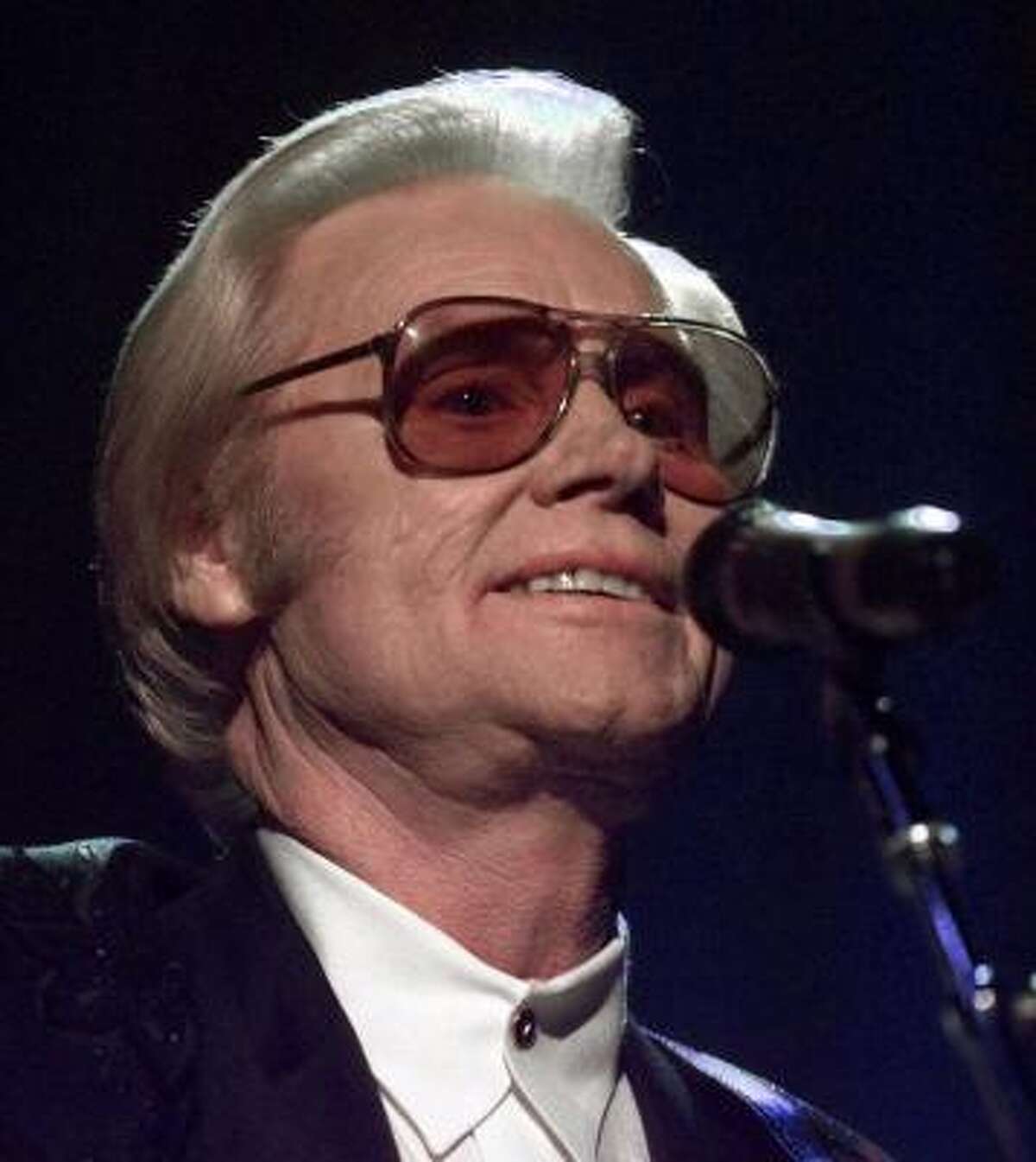 Country legend George Jones dies at 81