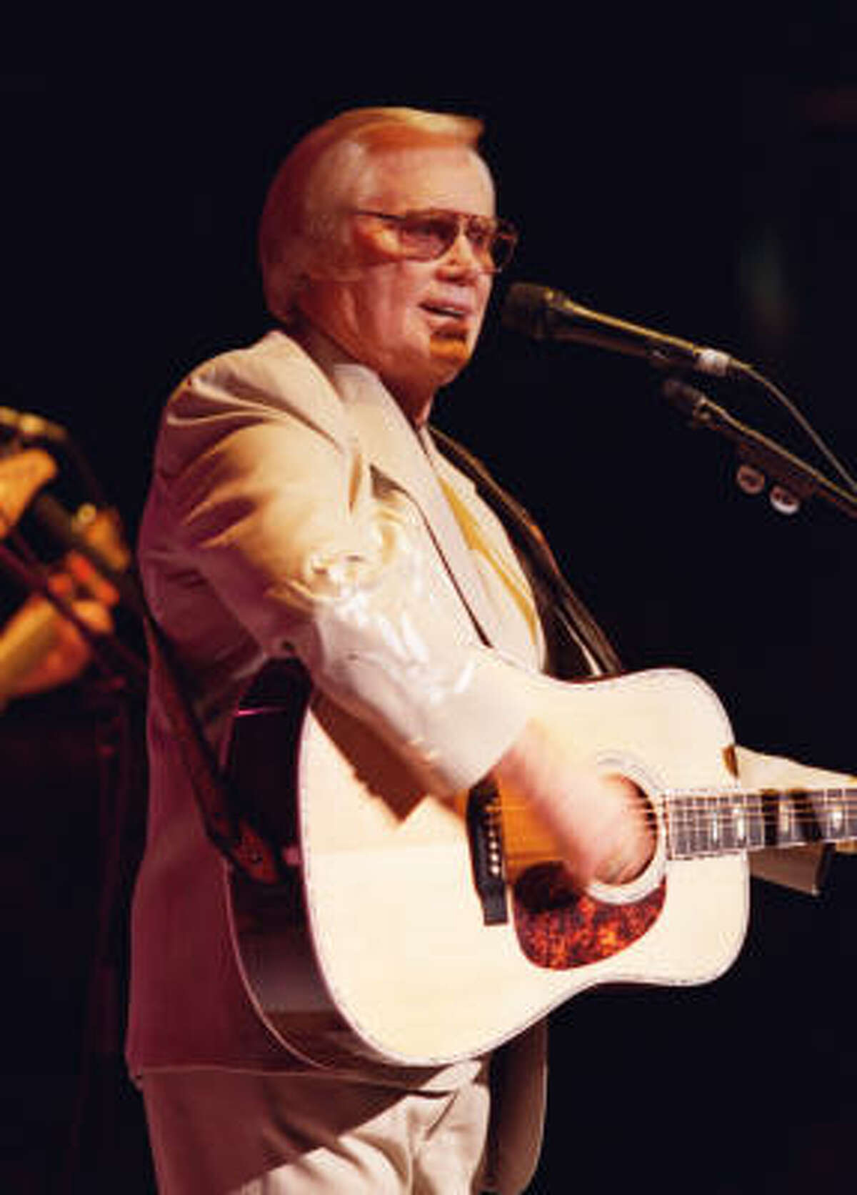 Country legend George Jones dies at 81