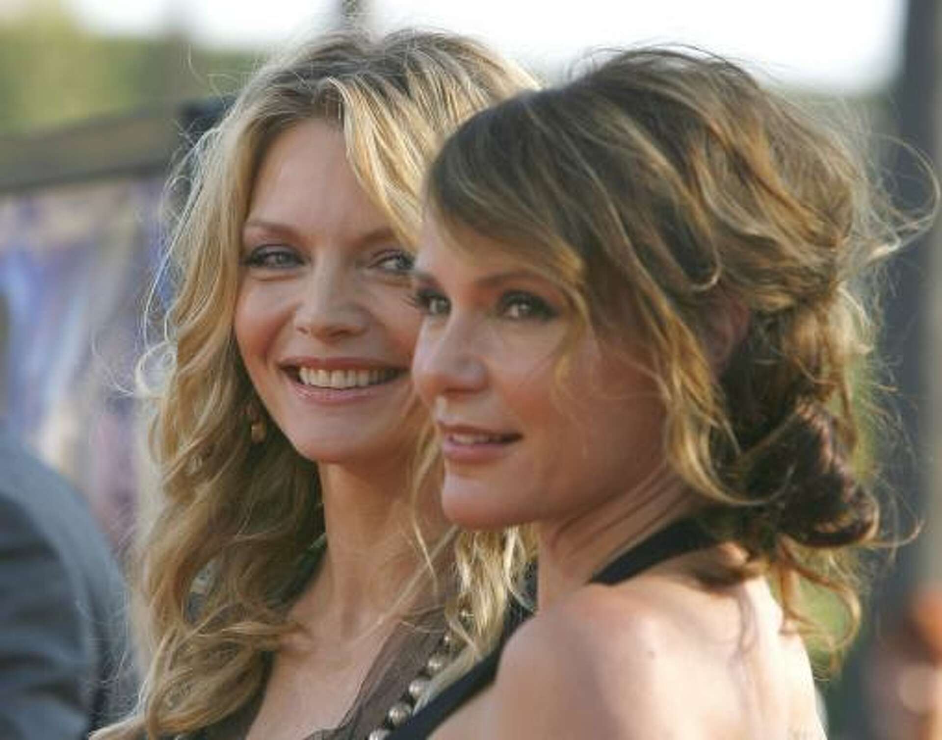 The loves Clooney left behind, image size:1920x1509