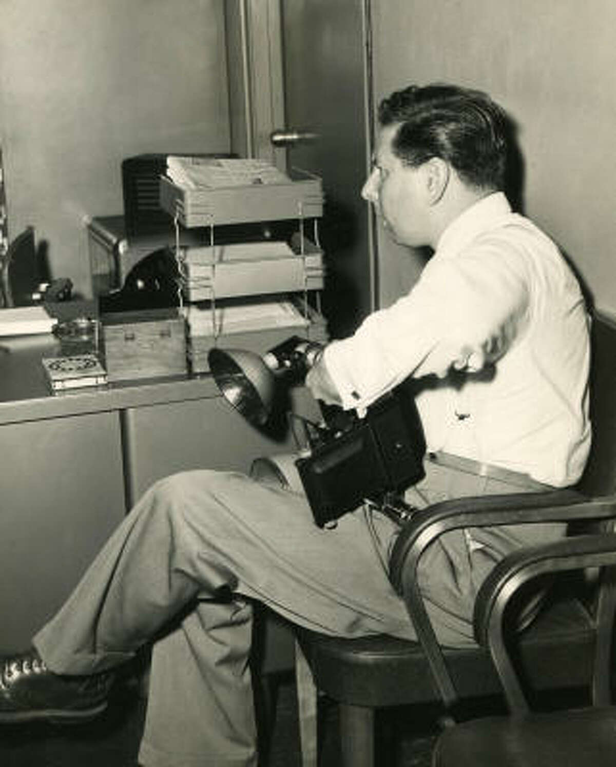 Marvin Zindler in April 1953.