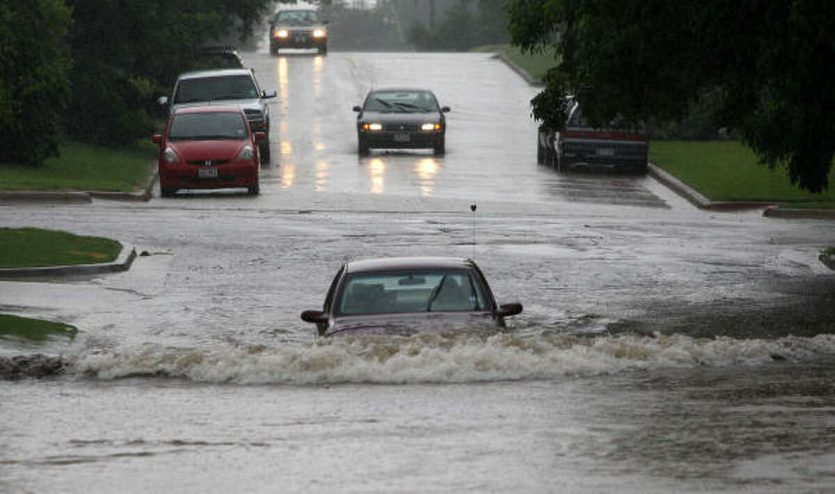 Floods ravage parts of Texas