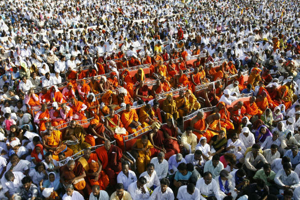 Thousands Convert To Buddhism In India