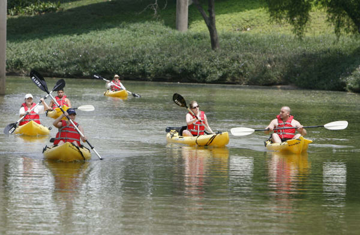 Kayaking Buffalo Bayou
