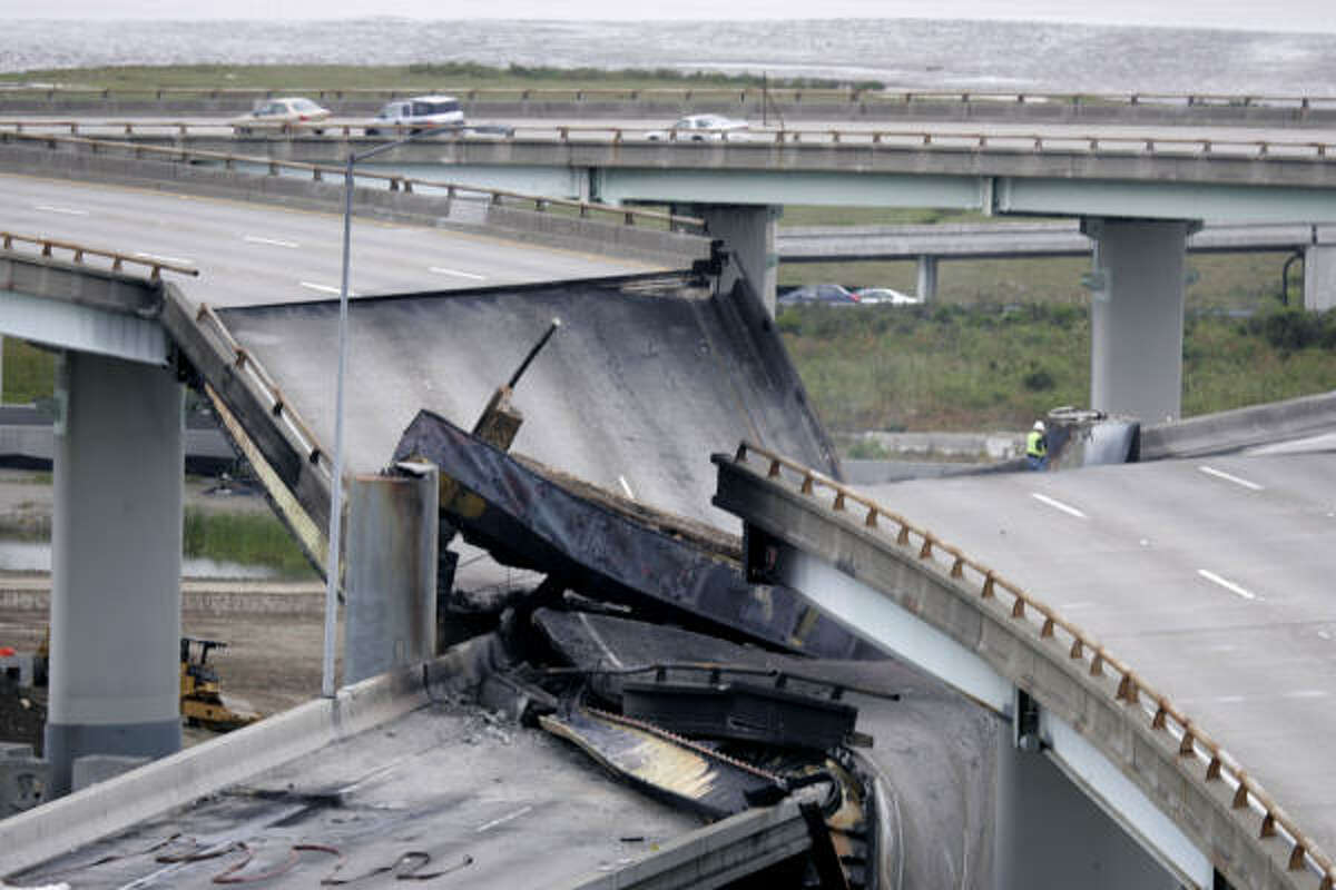 OAKLAND HIGHWAY COLLAPSE