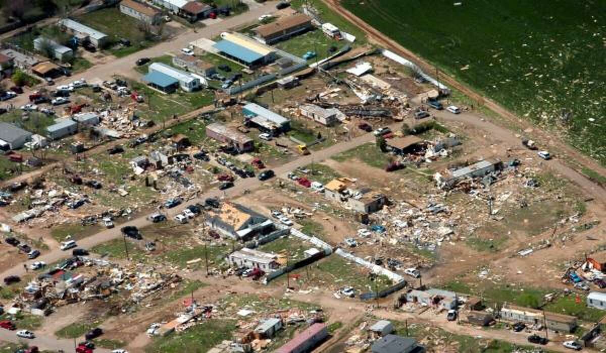 Tornadoes, severe weather strike Cactus, Texas