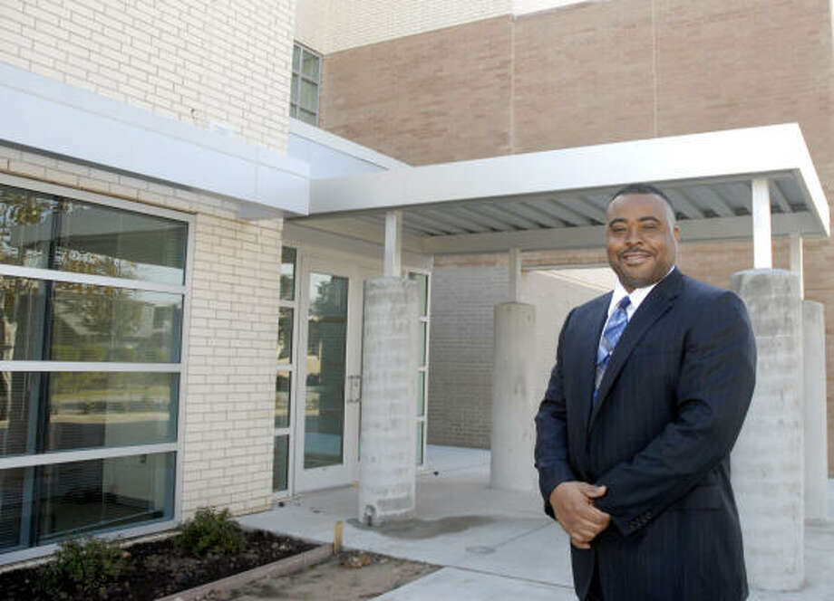 Gregory-Lincoln replacement facility opens - Houston Chronicle