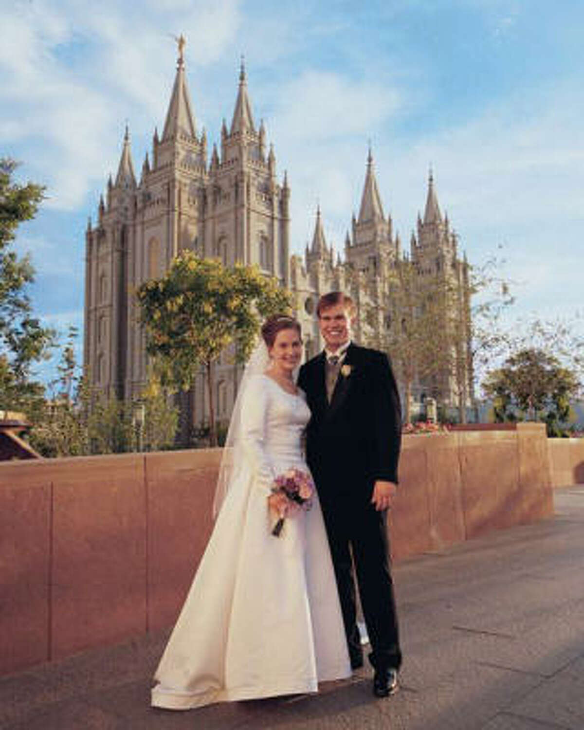 Mormon temple weddings leave some on the outside hurting