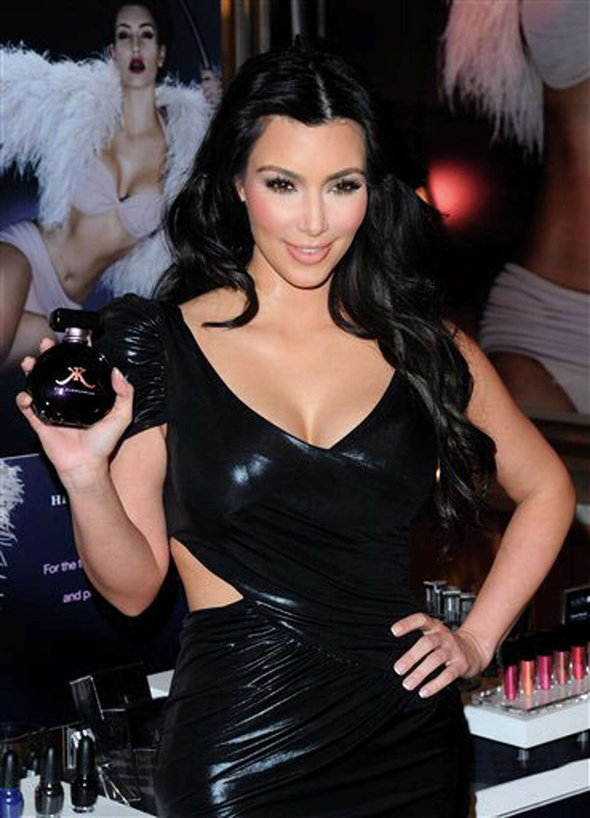 Kim K'S Unexpected Concert Announcement - dw8m9w2