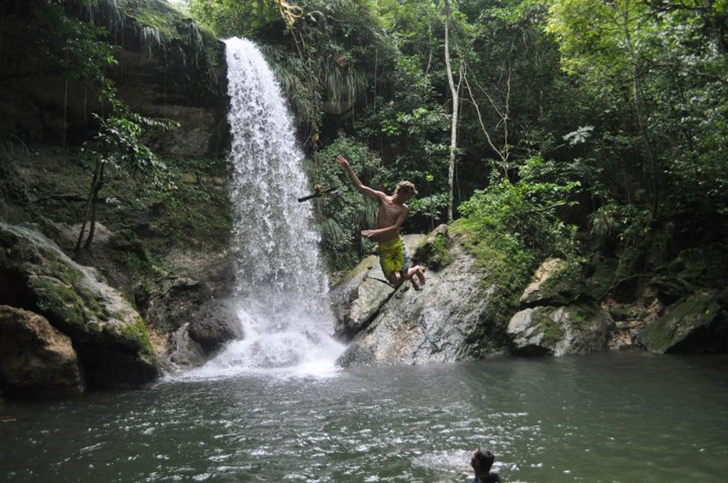 Puerto Rico Honey Hole parte 1, Pesca de amazónicos en Spot Mágico !!! 