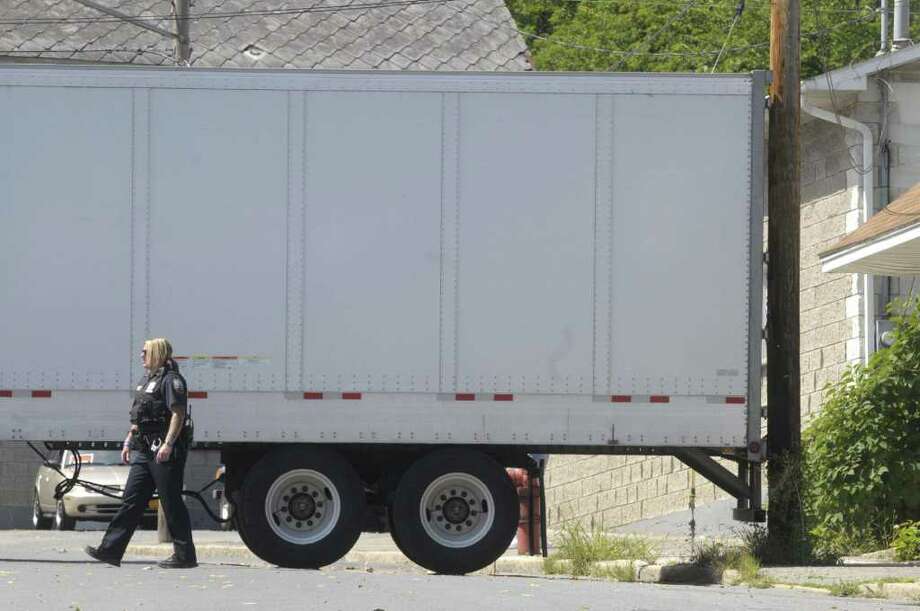 Tractor-trailer Stuck Between Power Poles - Times Union