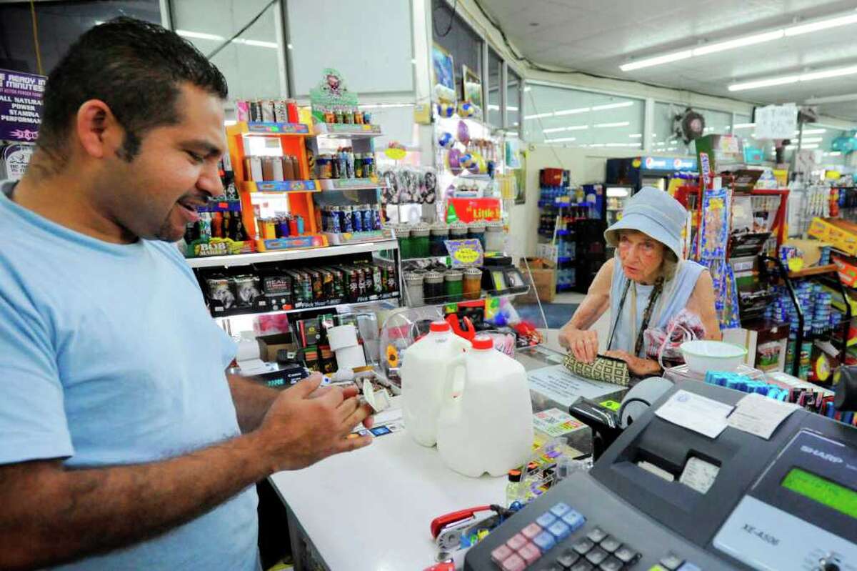 Longtime Old Town resident walks her way through Beaumont