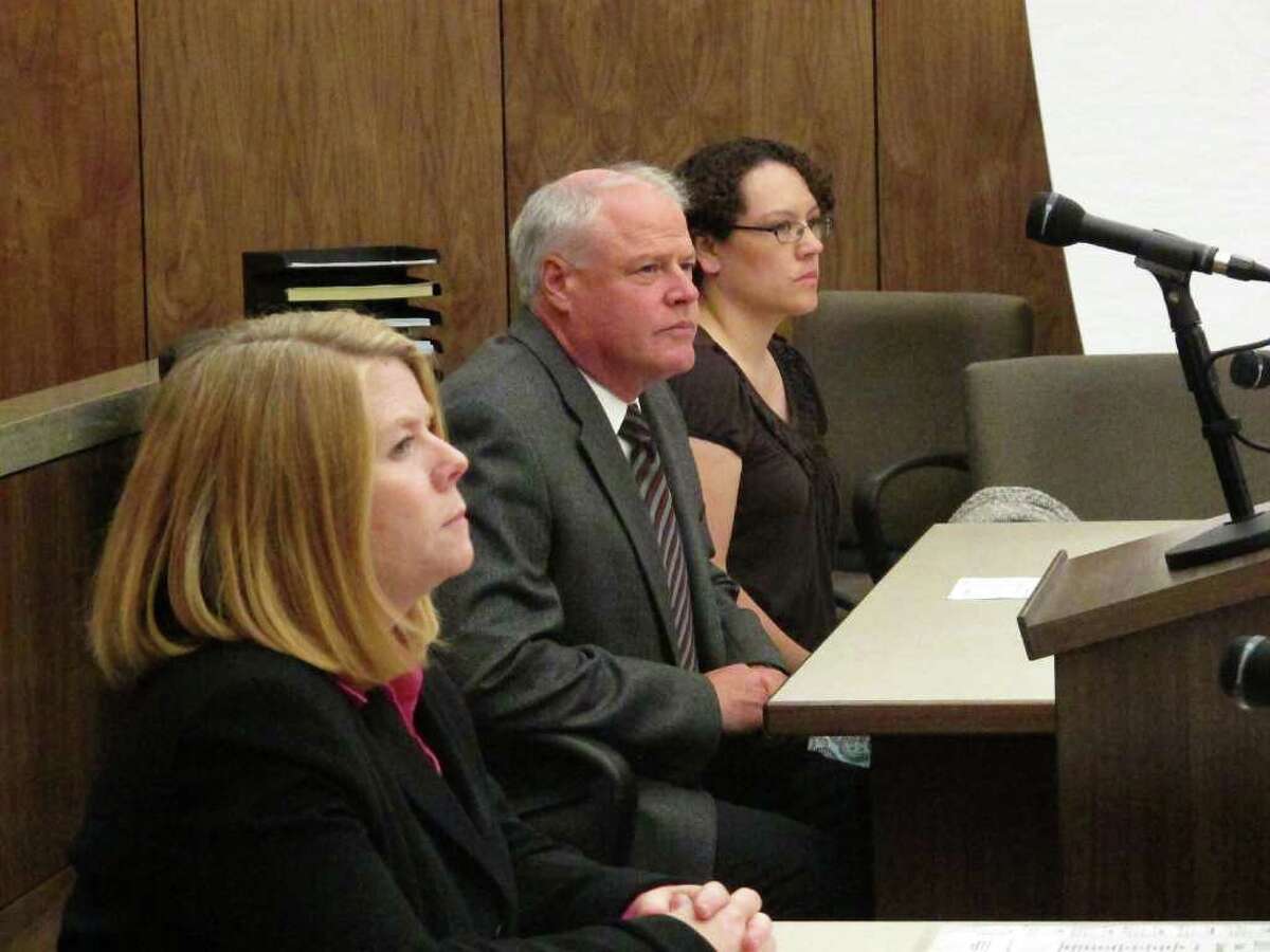 Woman convicted of child abuse in hot sauce case