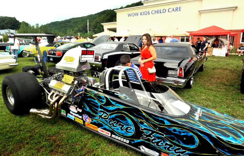 New Milford Show n Shine got sun and rain