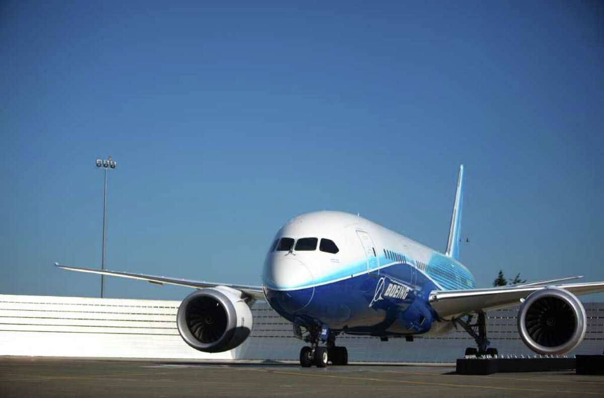 After years of delays, Boeing 787 Dreamliner gets FAA certification