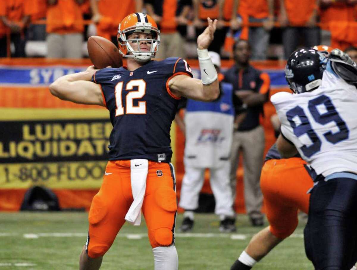 Ryan Nassib throws a TD while being rushed by his brother