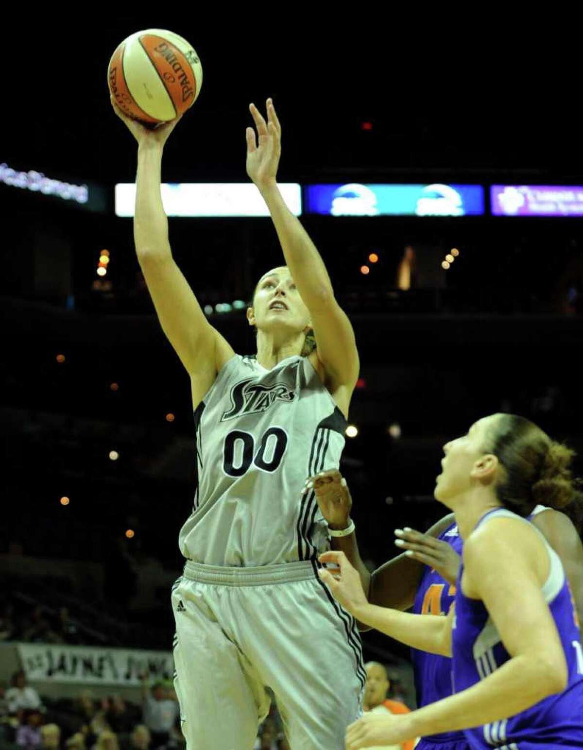 Ruth Riley shoots from within the key against the Phoenix Mercury during WNBA action at the AT&T Center on Thursday, Sept. 1, 2011. BILLY CALZADA / gcalzada@express-news.net Phoenix Mercury at San Antonio Silver Stars