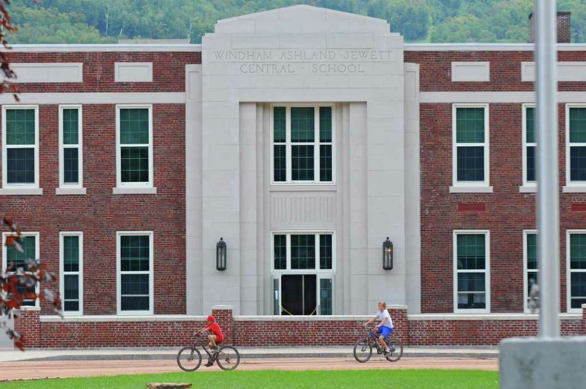 Schools rally towns hit by Irene