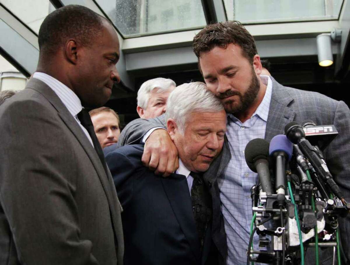 Robert Kraft on Richard Seymour: 'The consummate professional and leader' -  Pats Pulpit