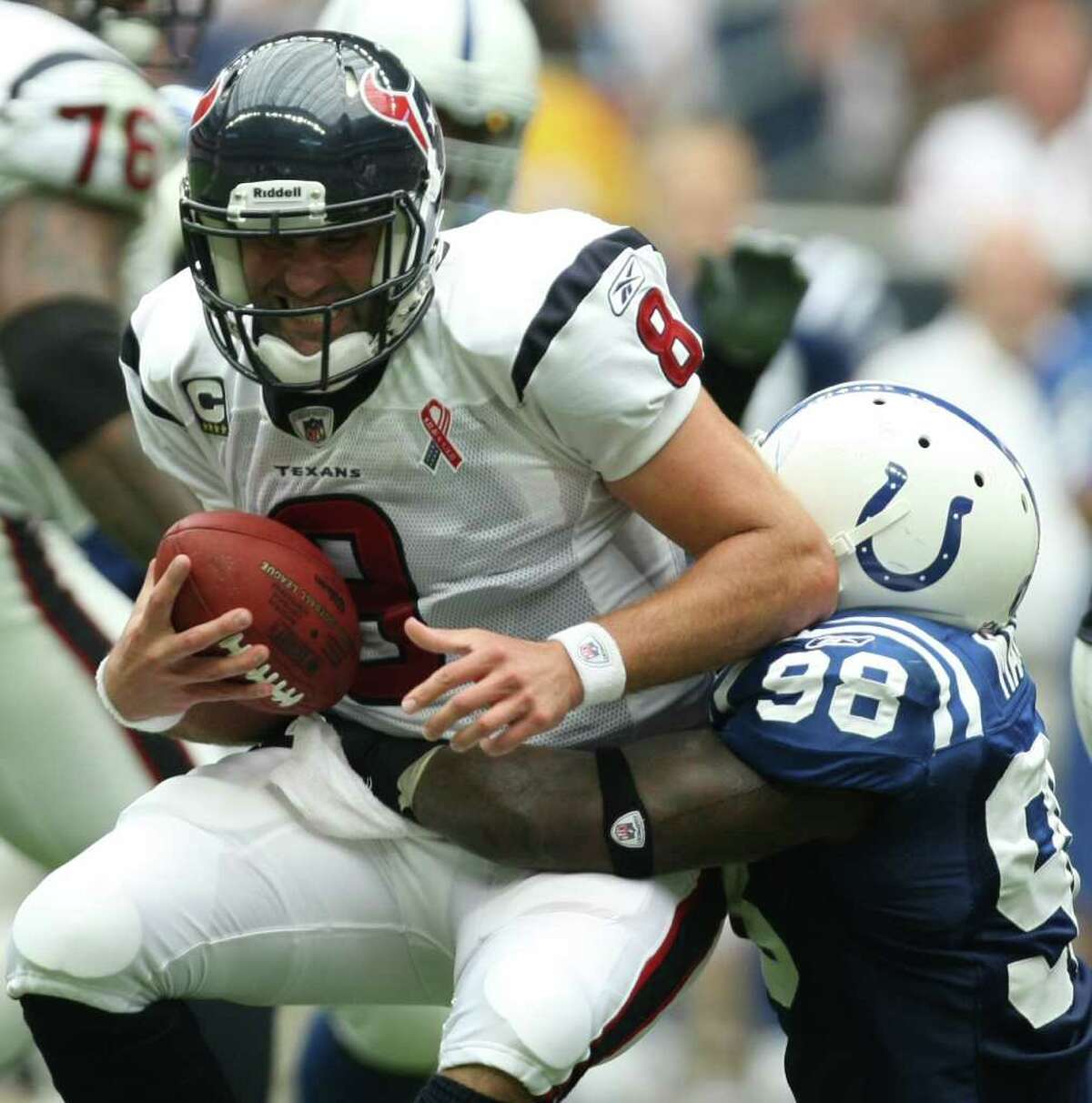 Texans flip script, start strong in win over Manning-less Colts