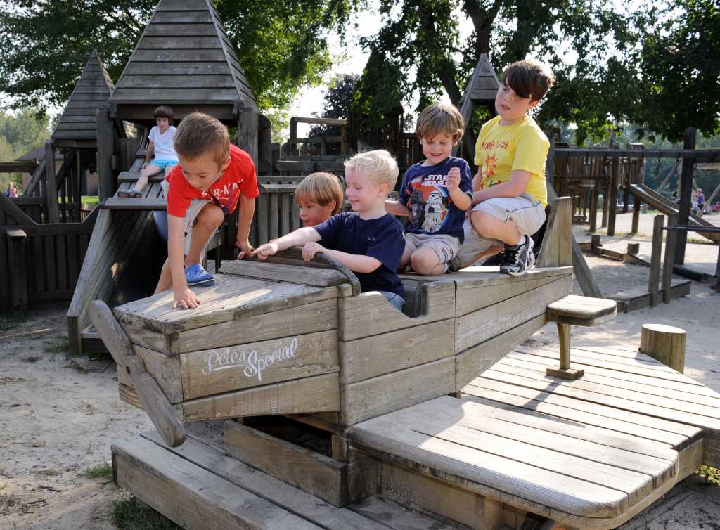 Old memories make way for new as Brookfield playground is razed