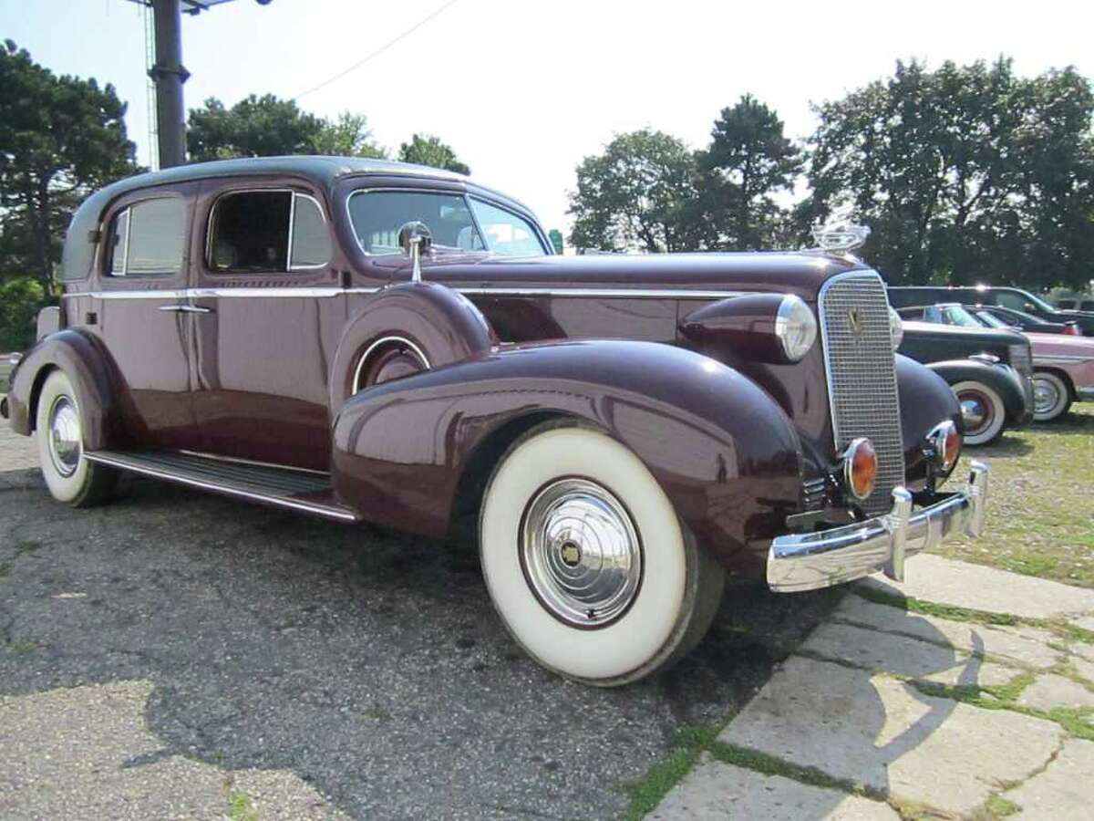 Bridgeport car show beckons collectors throughout the region