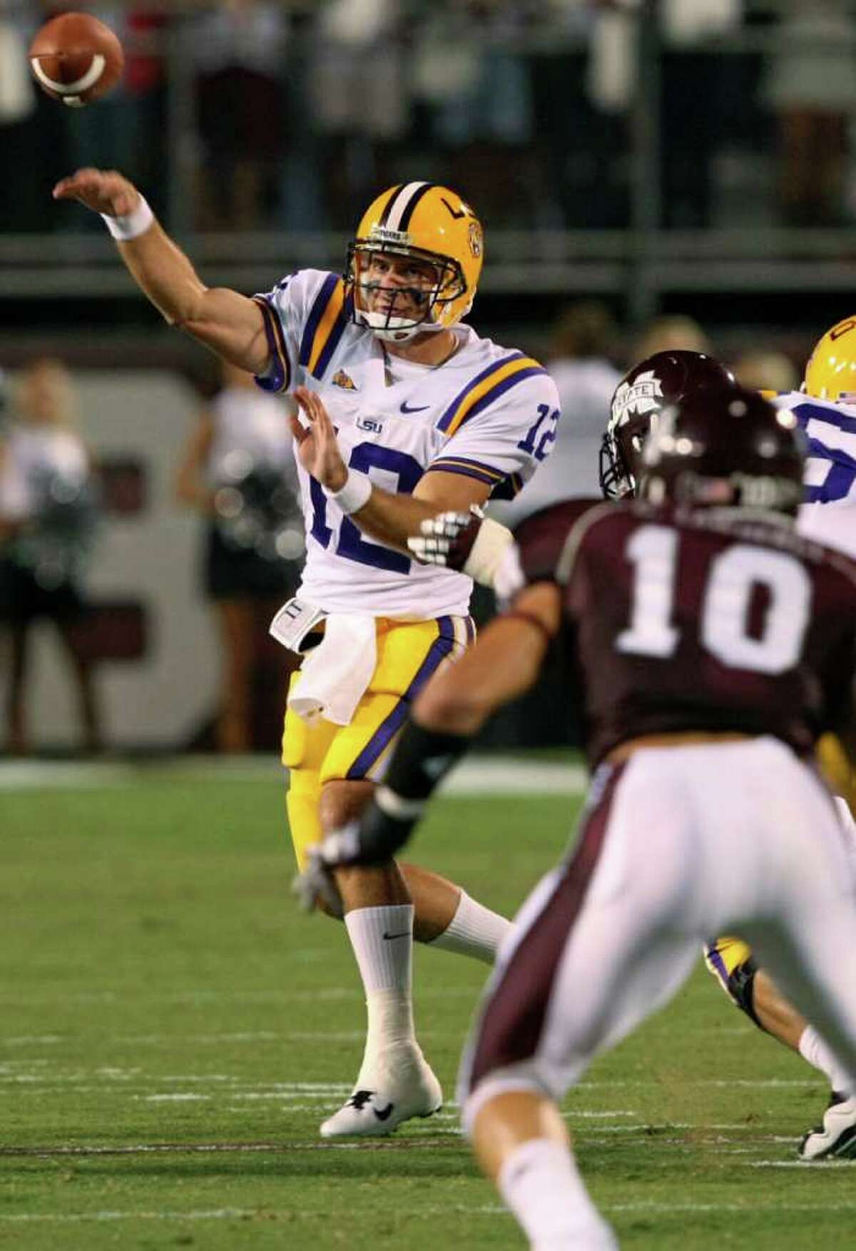 KERRY SMITH: AP ON TARGET: Quarterback Jarrett Lee (12) played a solid game in leading No. 3 LSU to victory Thursday night.