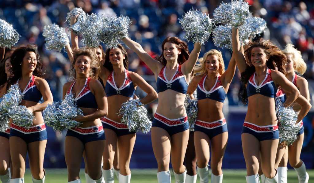 Doug Flutie's Daughter is now a New England Patriots Cheerleader