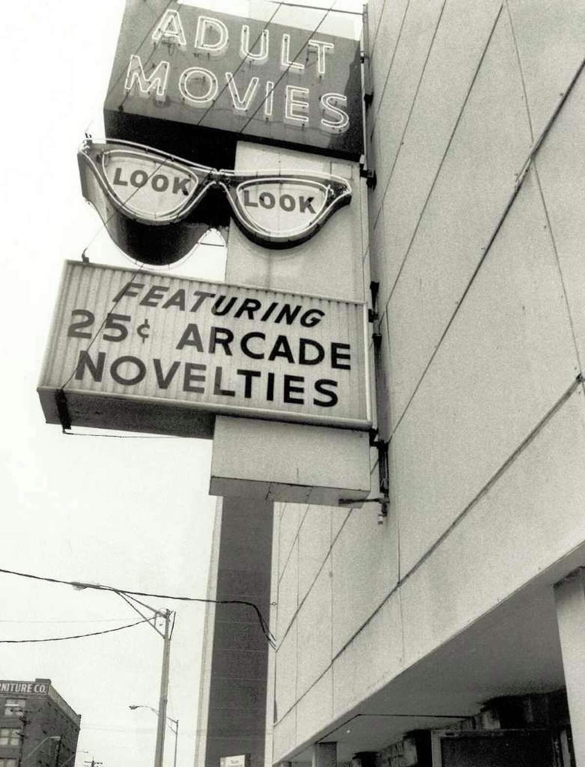 Reliving the glorious past of downtown Beaumont's Pearl Street