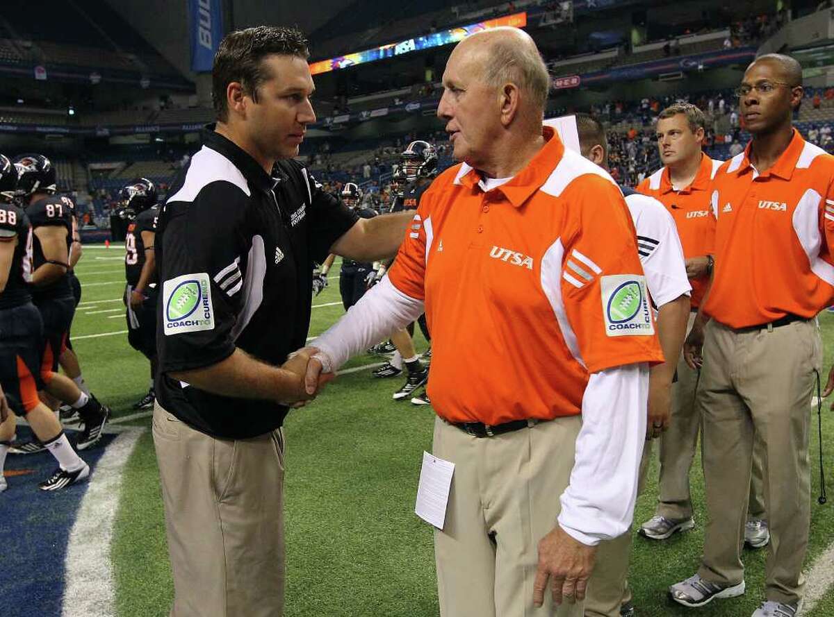 UTSA Insider Coaches learning next to players