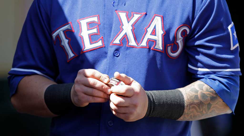 Ex-Red Sox Player Curt Schilling Blames Chewing Tobacco For Mouth