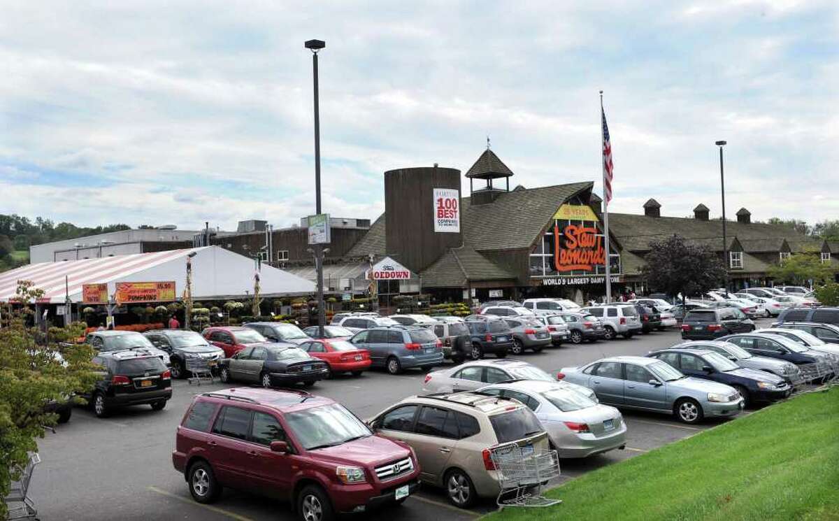 Stew Leonard's hosts 25th anniversary celebration in Danbury