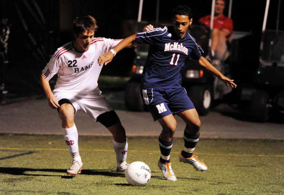 New Canaan boys soccer breaks through in waning minutes to defeat McMahon