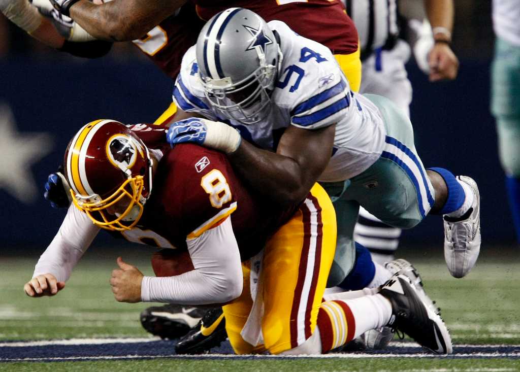 Cowboys' Ware sprains neck in collision - The San Diego Union-Tribune