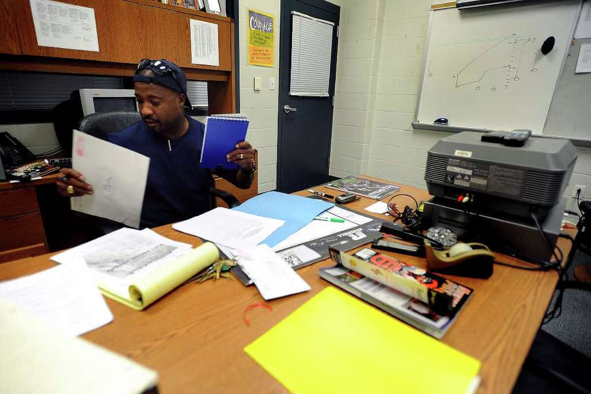 How much do high school football coaches in Southeast Texas make?