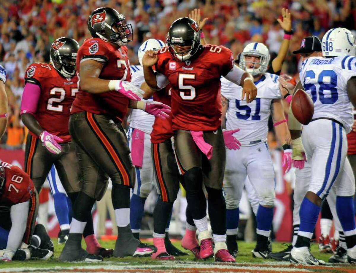 Buccaneers rally over Colts