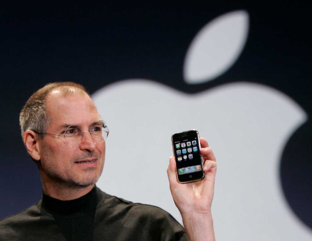 today-in-2007-the-apple-iphone-was-born-and-revolutionized-smartphones