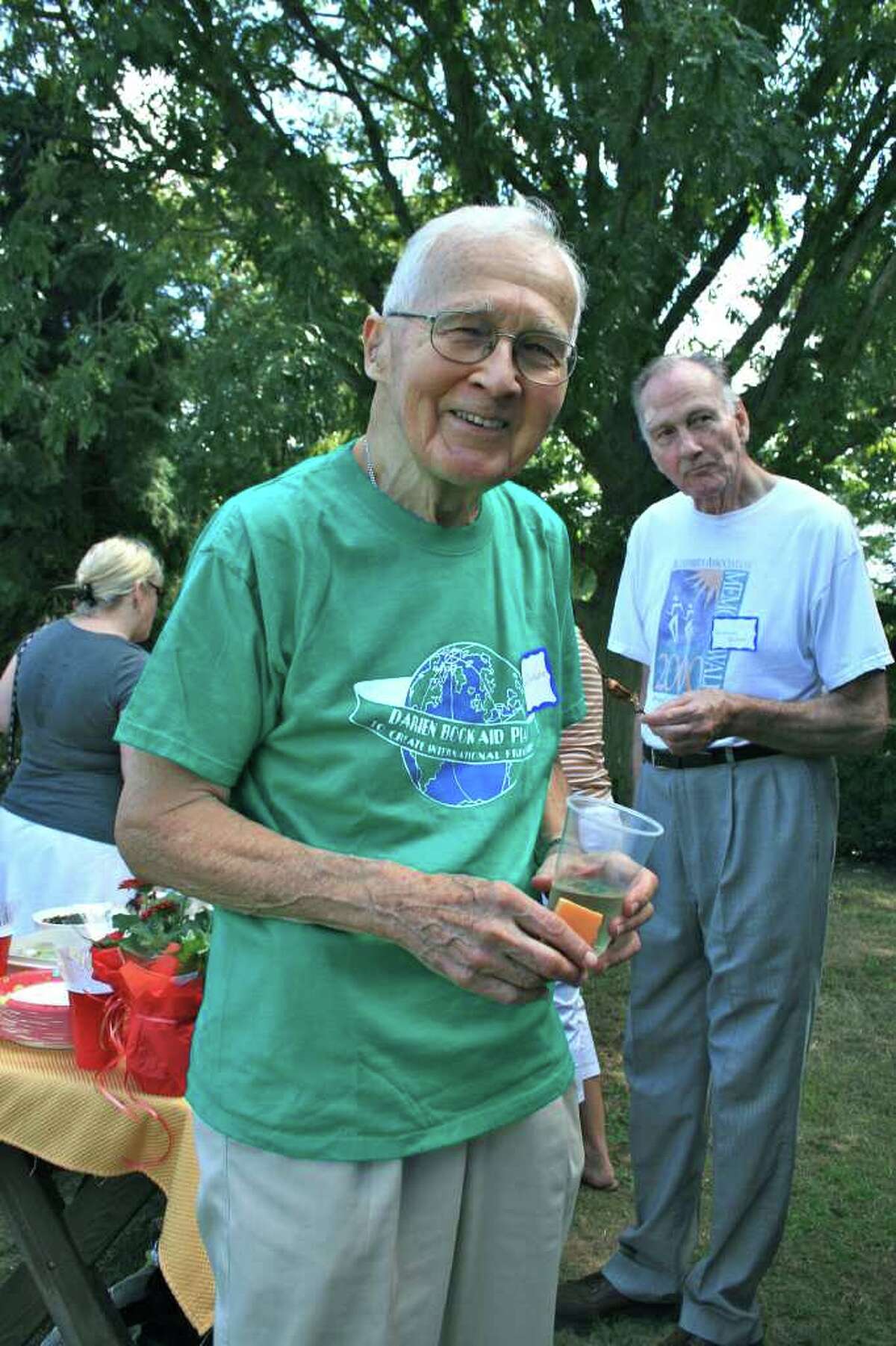 Book Aid Plan kicks off new season of sharing books