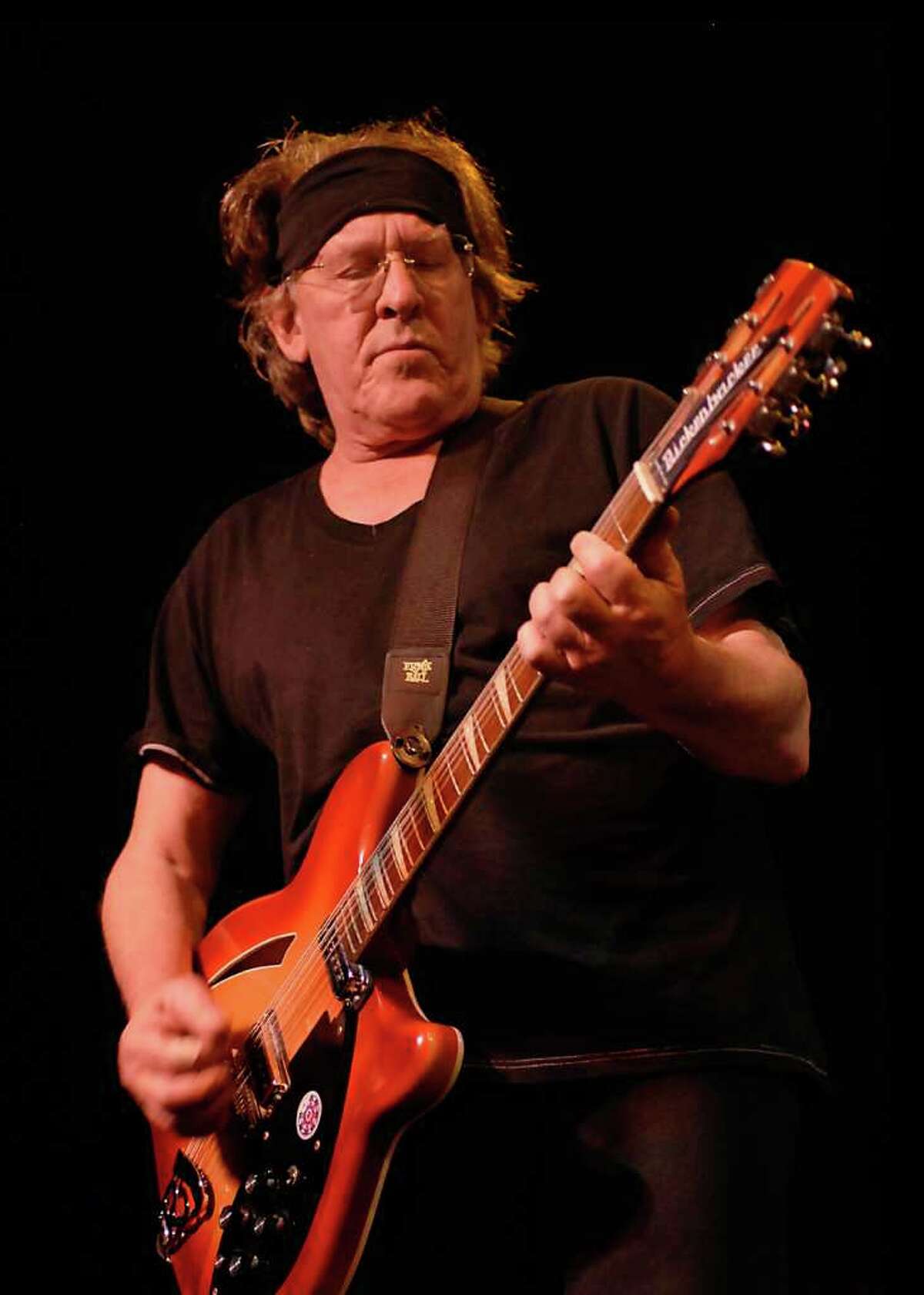 Jefferson Airplane’s Paul Kantner dies at 74