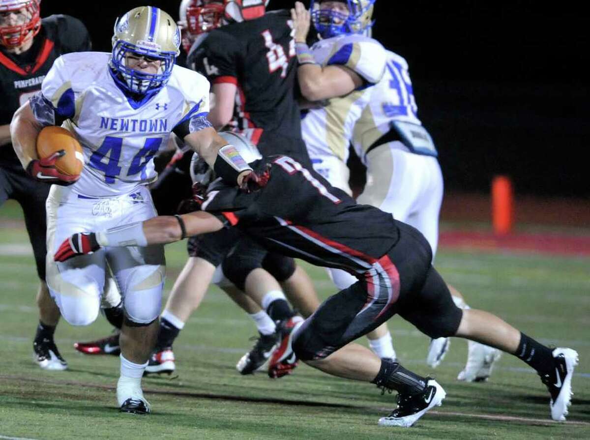 HS Football: Newtown vs. Pomperaug