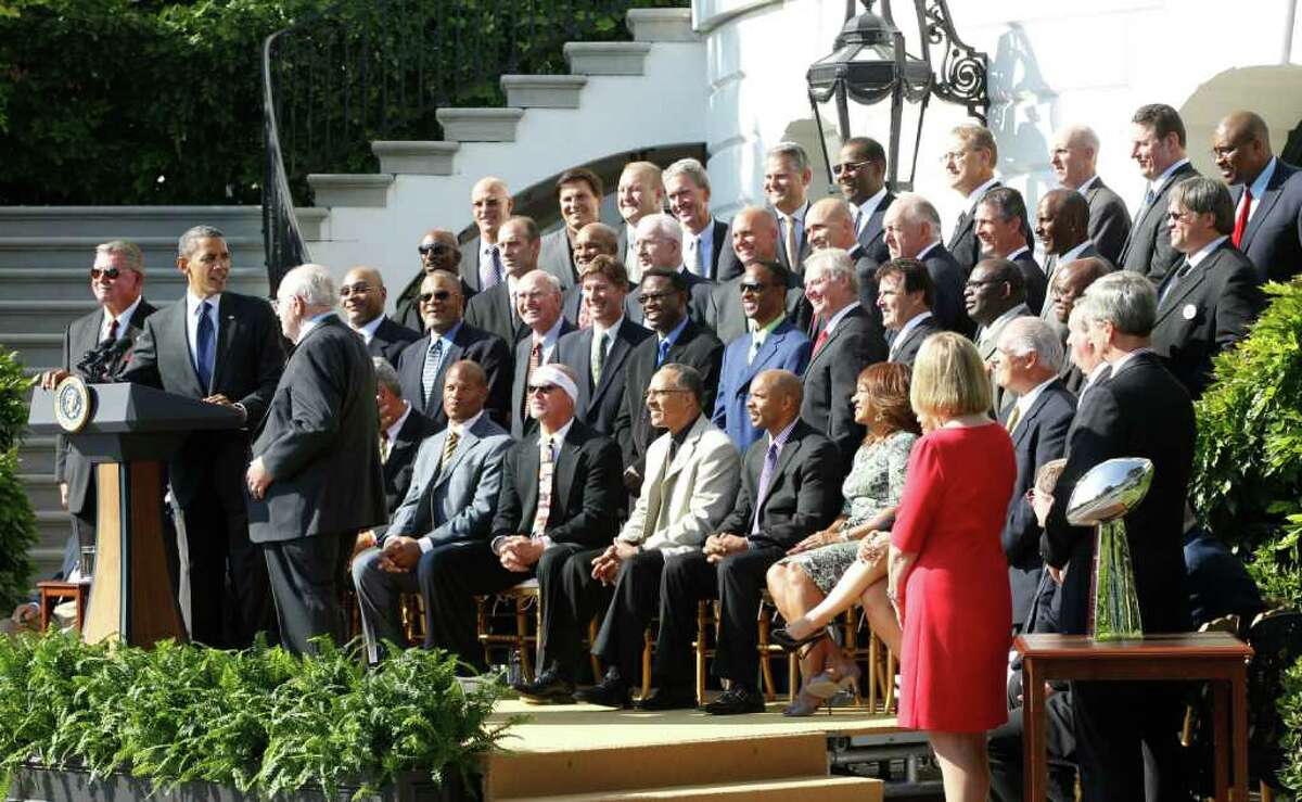 Obama salutes 1985 Super Bowl champs, Da Bears