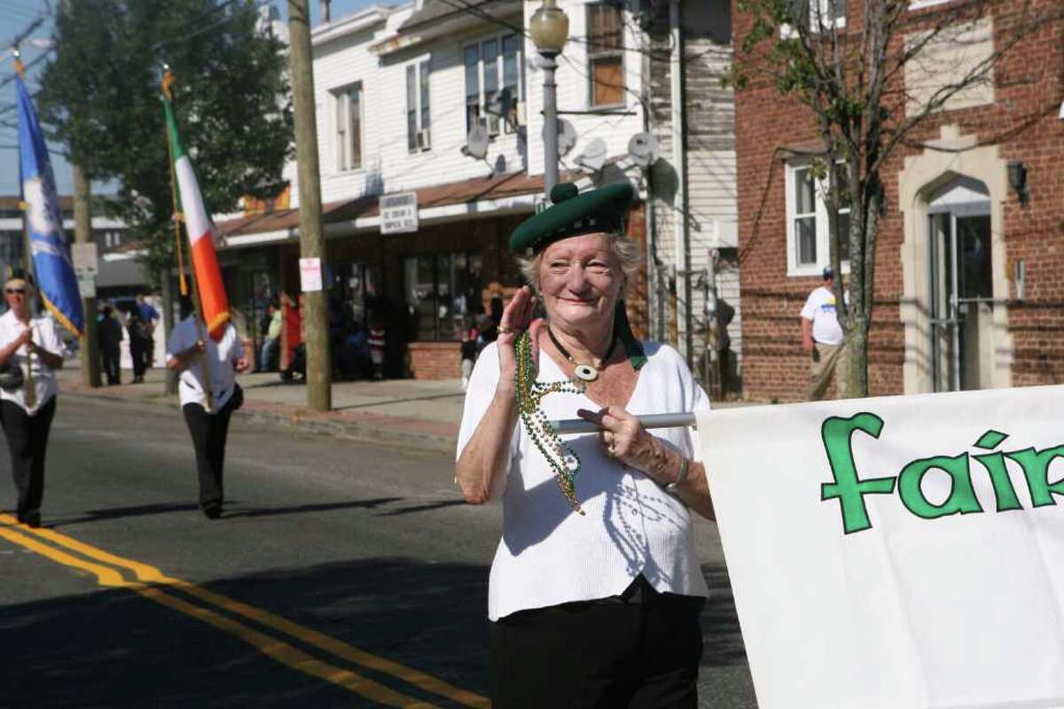 America, Italy celebrated in Bridgeport's Columbus Day parade