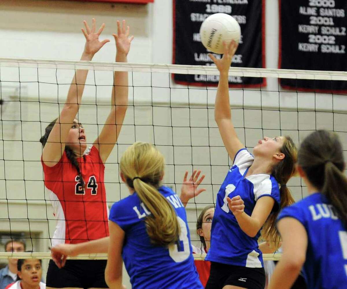 Ludlowe Volleyball Outlasts Warde Takes Town Crown 