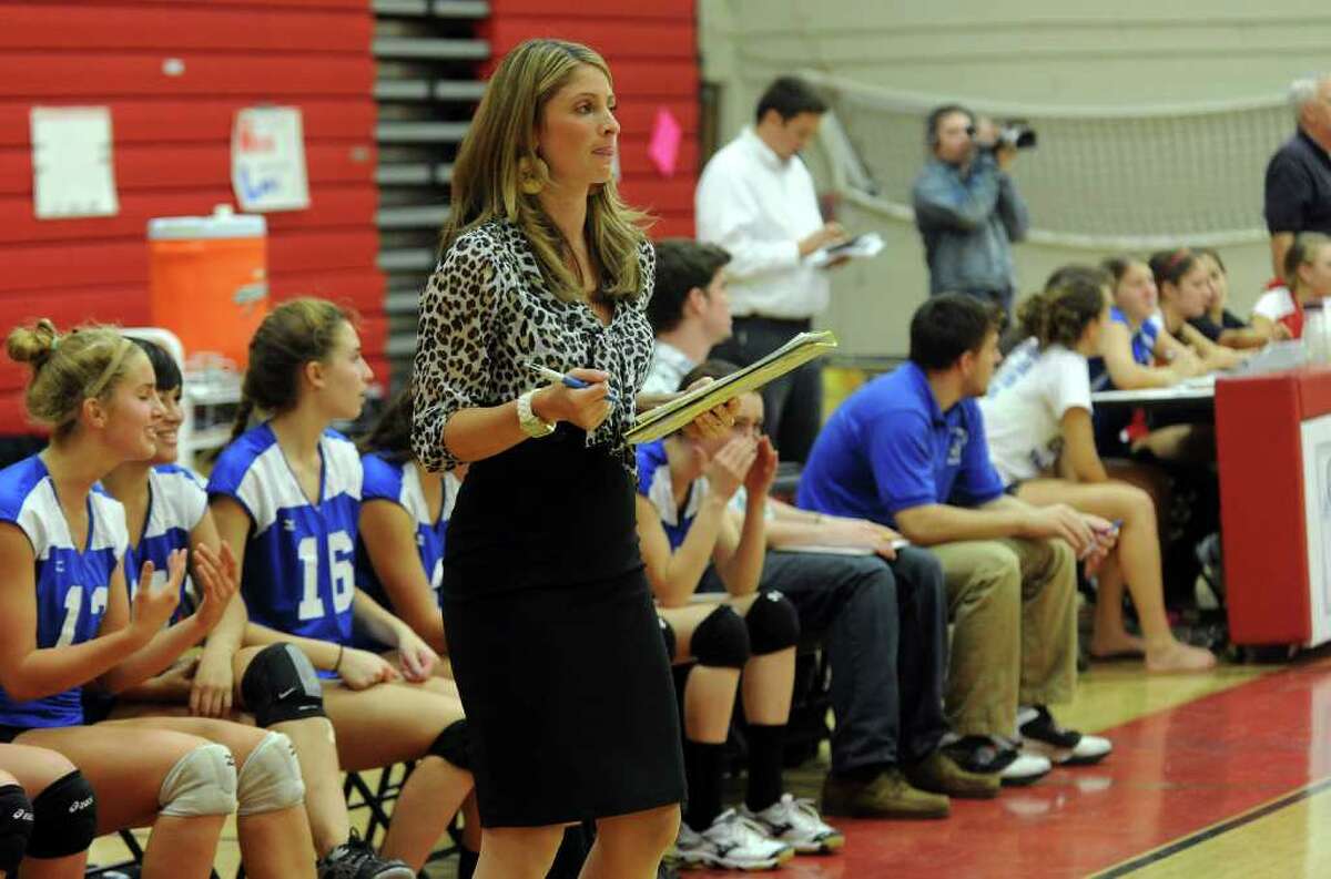 Ludlowe Volleyball Outlasts Warde Takes Town Crown 