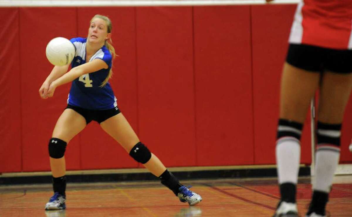 Ludlowe Volleyball Outlasts Warde Takes Town Crown 