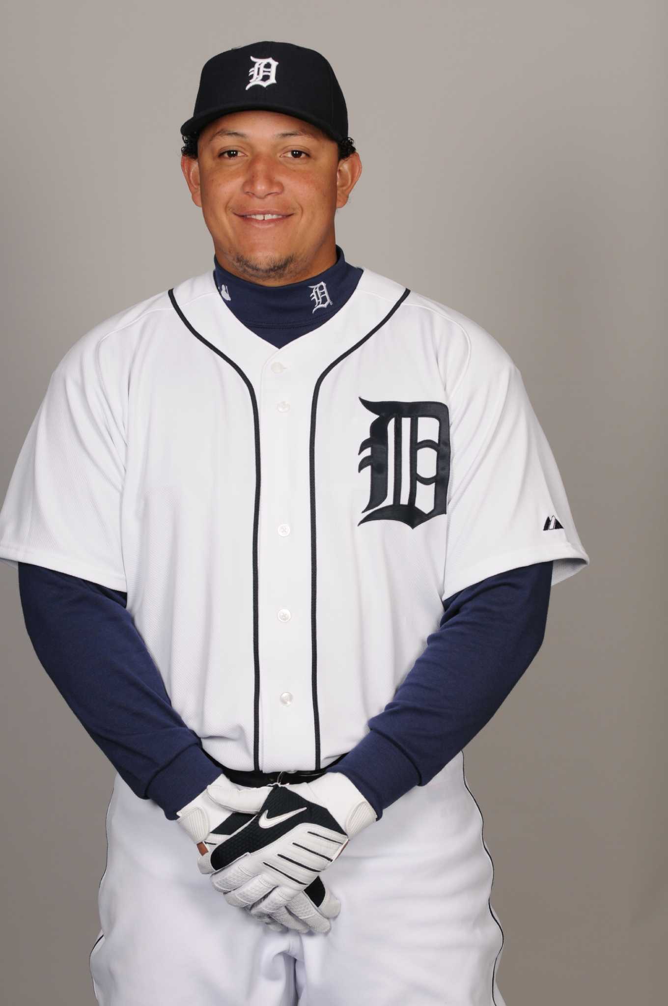 Miguel Cabrera set to earn record $292 million with Detroit Tigers - Los  Angeles Times