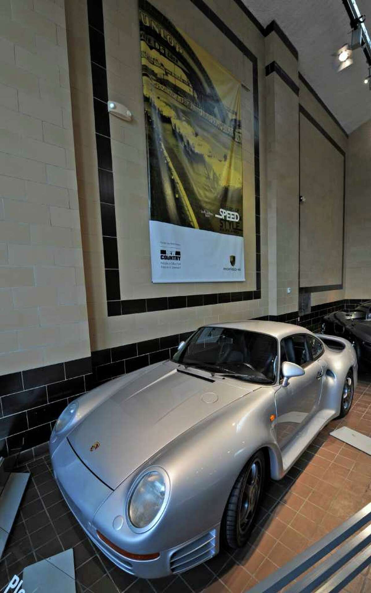 Saratoga Automobile Museum exhibit highlights iconic car