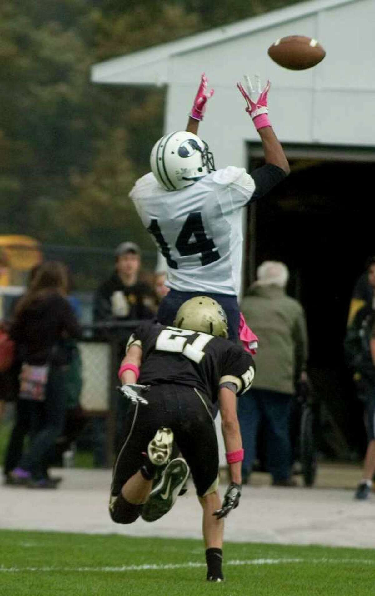 Barlow football team blasts Immaculate